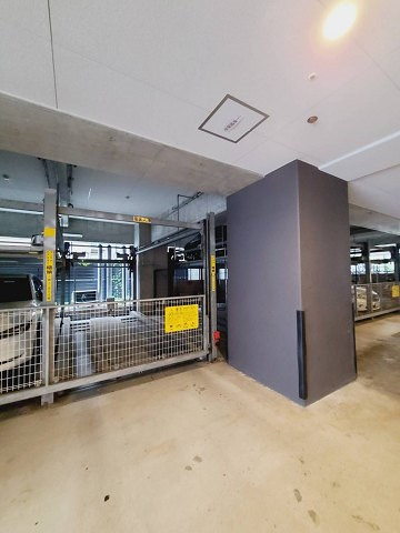 S-FORT西宮の駐車場