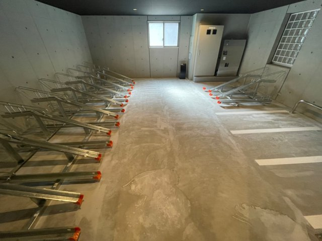 ルミナスパレス千代田　名古屋市賃貸　仲介手数料無料の駐車場|駐輪場