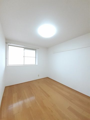 アルファ　ワンのその他