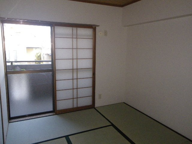 名古屋市瑞穂区八勝通２丁目の賃貸マンションの内装