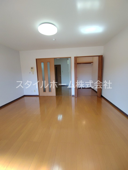 【居間・リビング】 | メゾン・サンパティーク | 別部屋写真です。