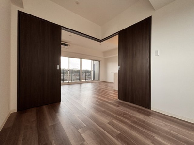 【その他】 | S-RESIDENCE茶屋ヶ坂East | 使い勝手のいい洋室です