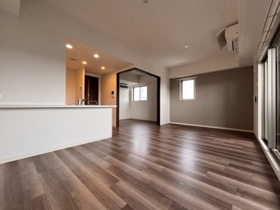 【居間・リビング】 | S-RESIDENCE茶屋ヶ坂East | ゆったり過ごせるリビングです