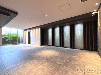 【ロビー】 | S-RESIDENCE茶屋ヶ坂East | 清潔なロビーです