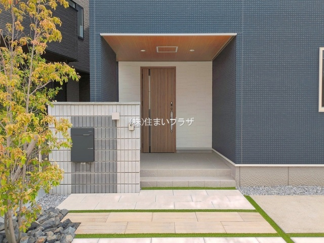 仲介手数料無料）一宮市今伊勢町宮後の玄関|収納もある玄関です