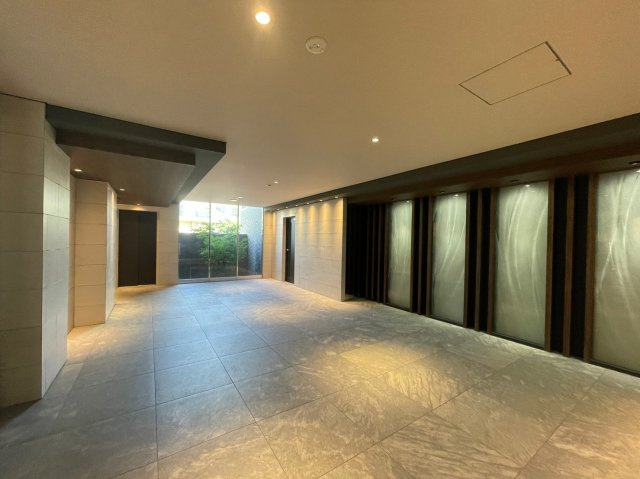 【ロビー】 | S-RESIDENCE茶屋ヶ坂East | 清潔なロビーです