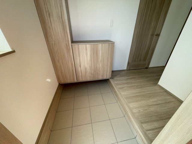 ＋＋沖縄市知花１丁目－D号棟（全5棟）の玄関|玄関です