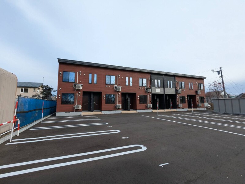 苫小牧市もえぎ町２丁目のアパート