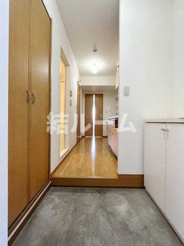板橋区小茂根１丁目の賃貸マンションの玄関
