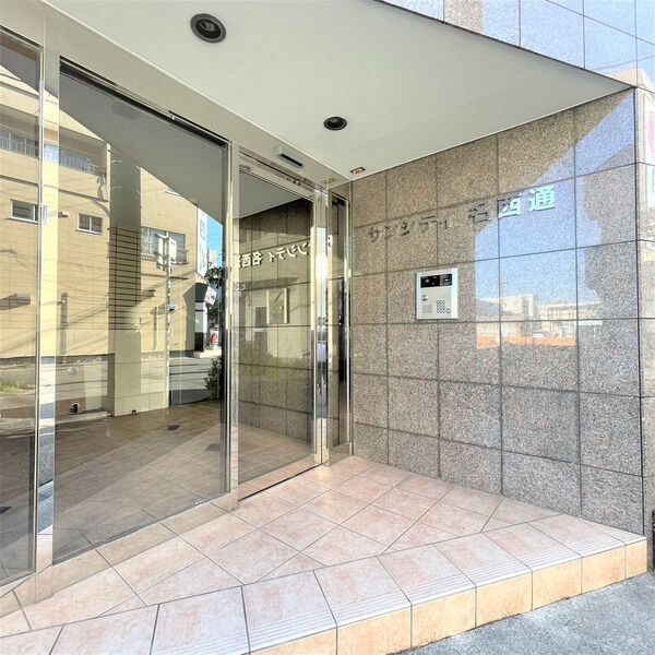 サンシティ名西通　名古屋市賃貸　仲介手数料無料のエントランス