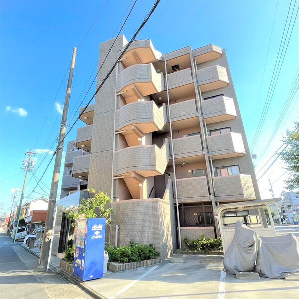 サンシティ名西通　名古屋市賃貸　仲介手数料無料の駐車場