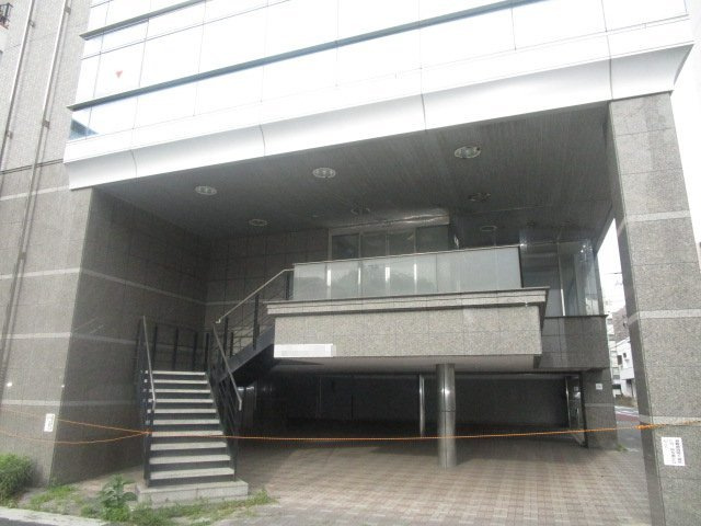 平塚市宮の前の倉庫