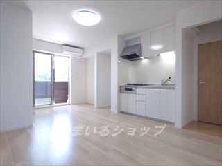 フィオーレの居間・リビング|エアコン付き