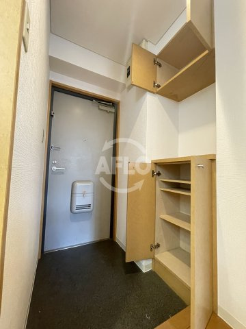 フラット花の玄関|フラット・花　玄関スペース