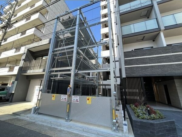 プライマル名古屋今池の駐車場