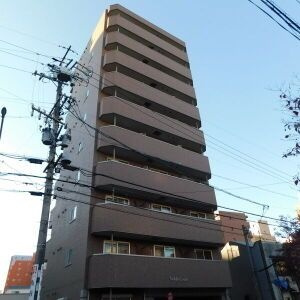 ノーブルコートの駐車場