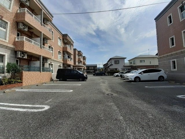 パレ・ソレイユＡの駐車場