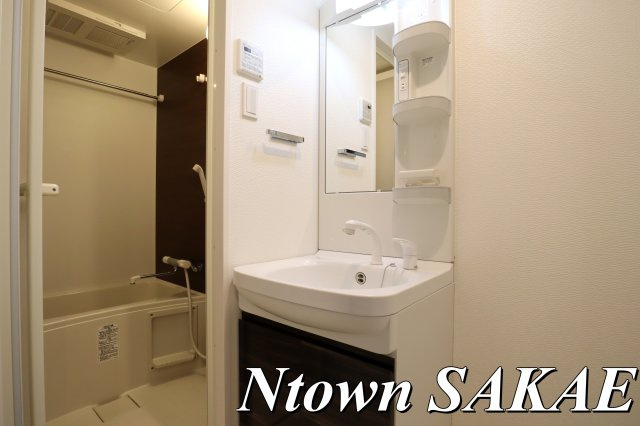 【独立洗面台】 | S-RESIDENCE浄心 | 独立洗面台で身支度をすべて済ませてしまいましょう