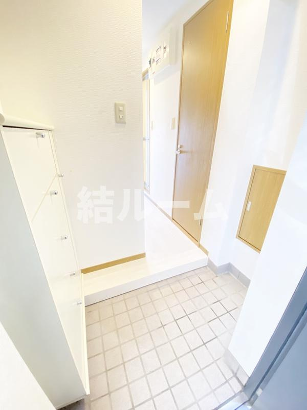 新宿区下落合１丁目の賃貸マンションの玄関