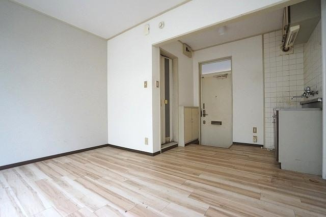 福岡市南区井尻５丁目のアパートの洋室|物件の画像17