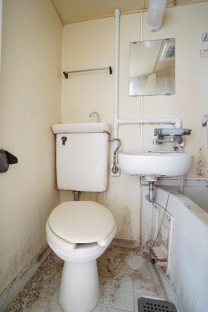 福岡市南区井尻５丁目のアパートのトイレ|物件の画像8