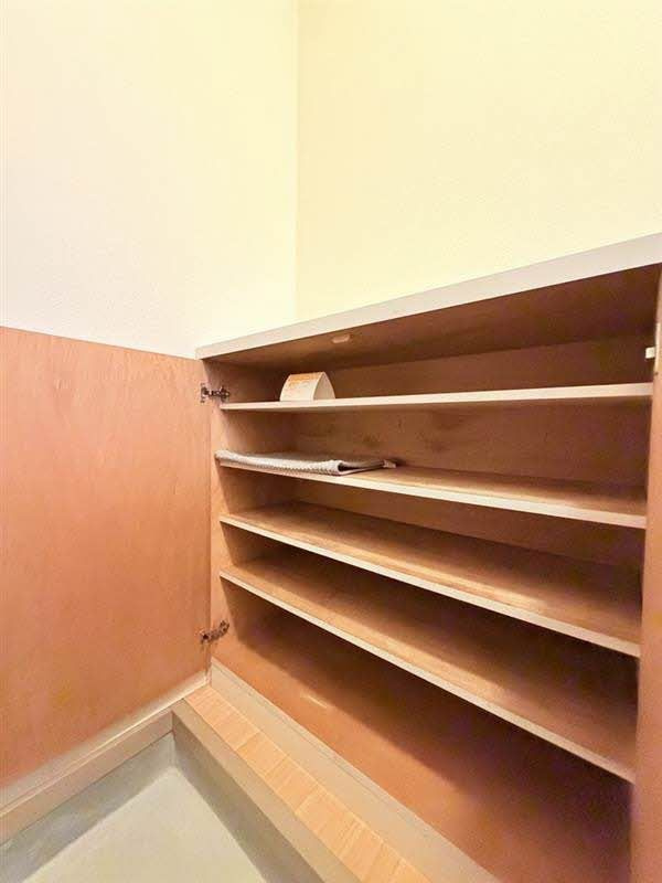 エクセルメゾン Ｇ棟の玄関