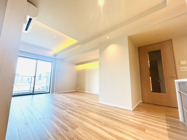 Park Village T棟 19階の居間・リビング