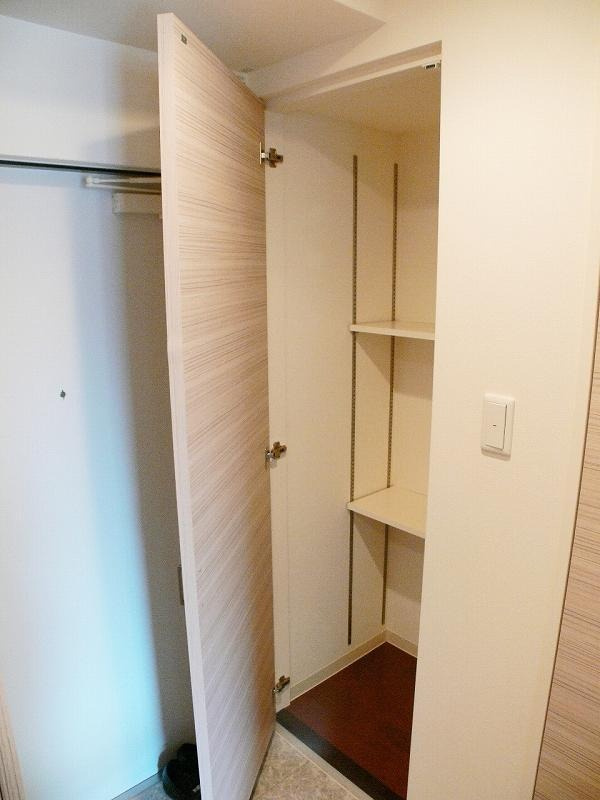 福岡市中央区渡辺通５丁目の賃貸マンションの収納|物件の画像16