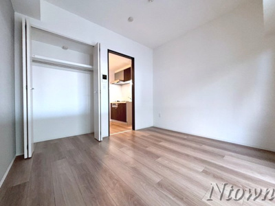 【居間・リビング】 | S-RESIDENCE浅間町 | こちらの居間で趣味の時間をお楽しみください