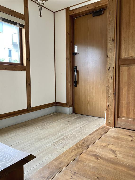 富士見が丘戸建の玄関