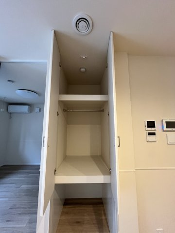 【収納】 | ＮＯＢＥＬ中落合 | ナノイー発生器完備！ペットのにおいの消臭を強力にお手伝い！