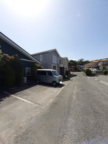 プリムローズＳの駐車場
