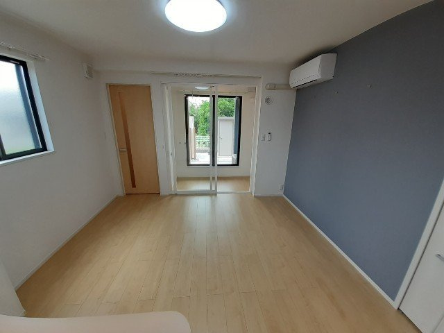 エソール中川の居間・リビング