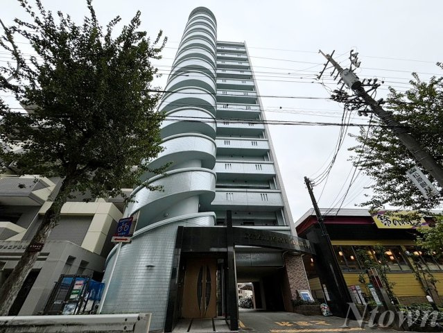【外観】 | ロイヤルピジョン岩塚 | 落ち着いた雰囲気の外観です