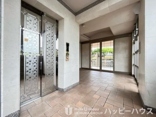 福岡市東区和白丘３丁目の賃貸マンションのエントランス|エントランス写真