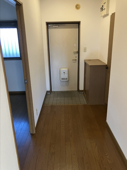 メゾンルミエールの玄関