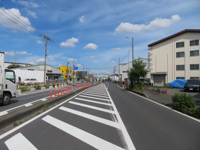 八潮市大字二丁目の倉庫の周辺