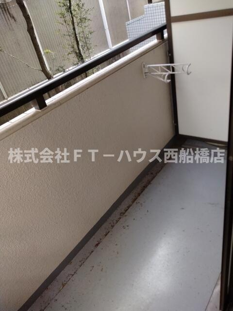 ジュネパレス市川第27のバルコニー