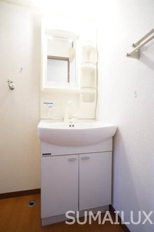 熊本市南区南高江２丁目のアパートの独立洗面台