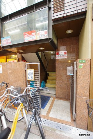 シャトーNT　仲介手数料無料のエントランス