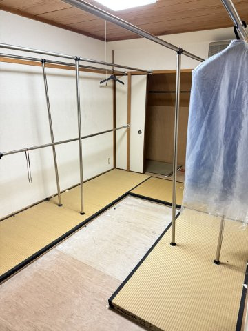 柏原町店舗住宅の内装