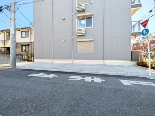 カサベルテ鹿骨の駐車場