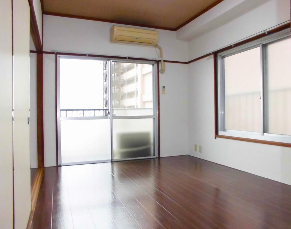取手市新町２丁目のビル