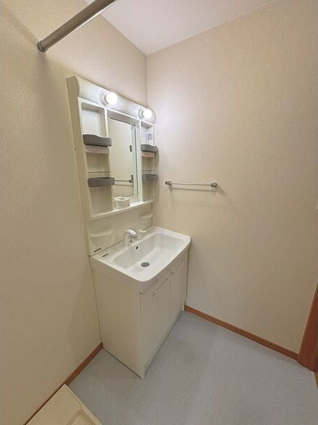 榊原戸建借家　　刈谷市近郊の賃貸はクラスホーム刈谷店の洗面所