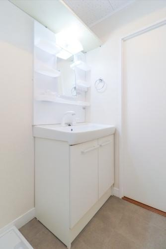 福岡市早良区室見５丁目の賃貸マンションの洗面所|物件の画像9