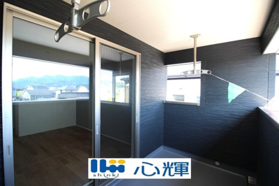 【設備】 | サンコート山口市平井（２号地） | 日当たりのよい住宅エリアですので、多くの陽光が降り注ぎ、室内には陽だまりを生み出してくれます。