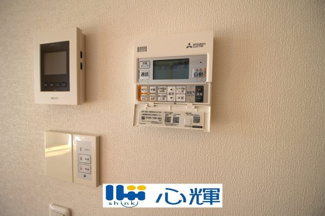【設備】 | サンコート山口市平井（２号地） | 給湯器リモコンです。お風呂のお湯はりや追い炊きが簡単に出来ます。