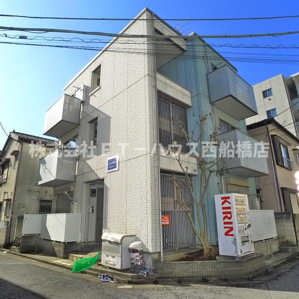 フォレスト原木中山のエントランス