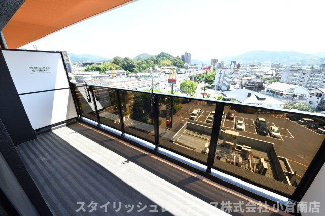 コンダクトレジデンスTOKURIKIのバルコニー