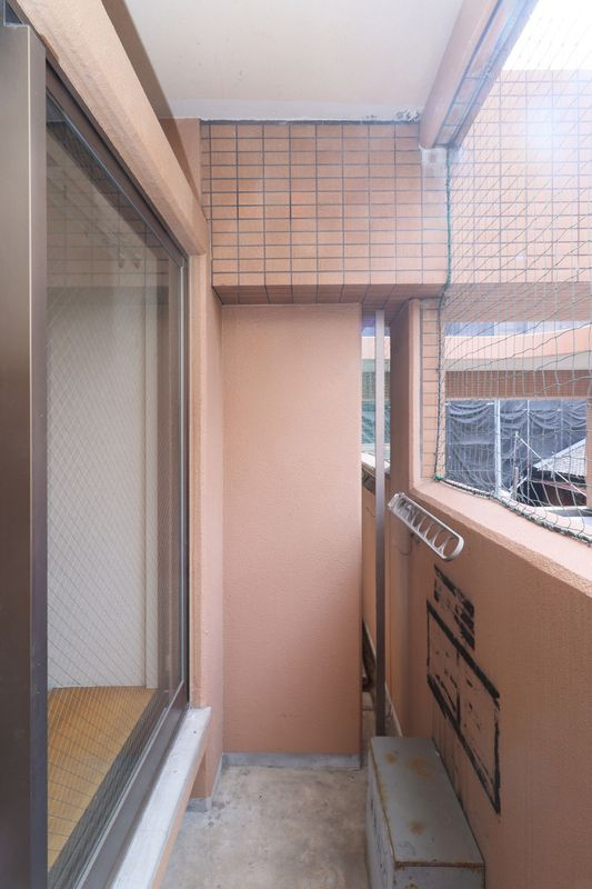 クレタ県庁前のバルコニー